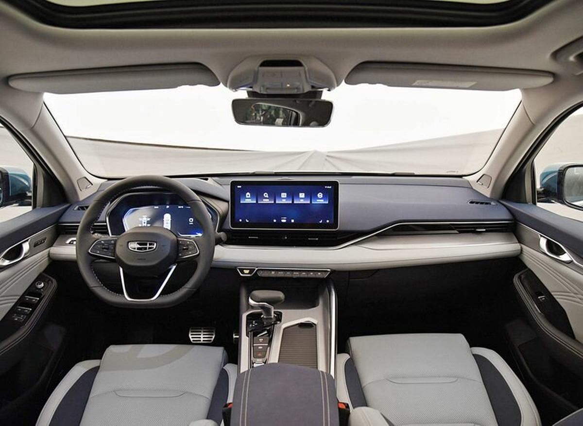 Geely Preface 2021. Geely седан 2021. Geely седан 2020 Preface. Китайский седан Geely Preface.