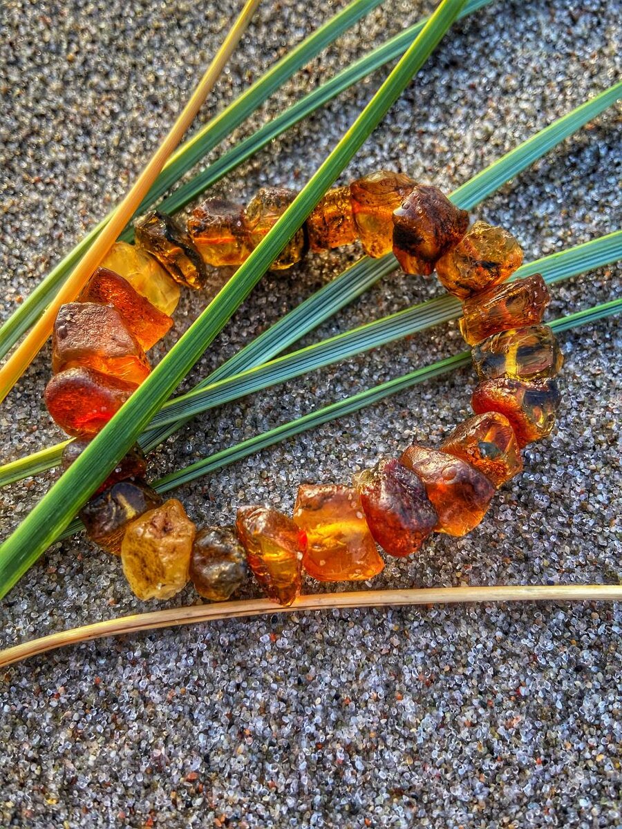 Украшения из натурального балтийского янтаря. Производство янтарных украшений.