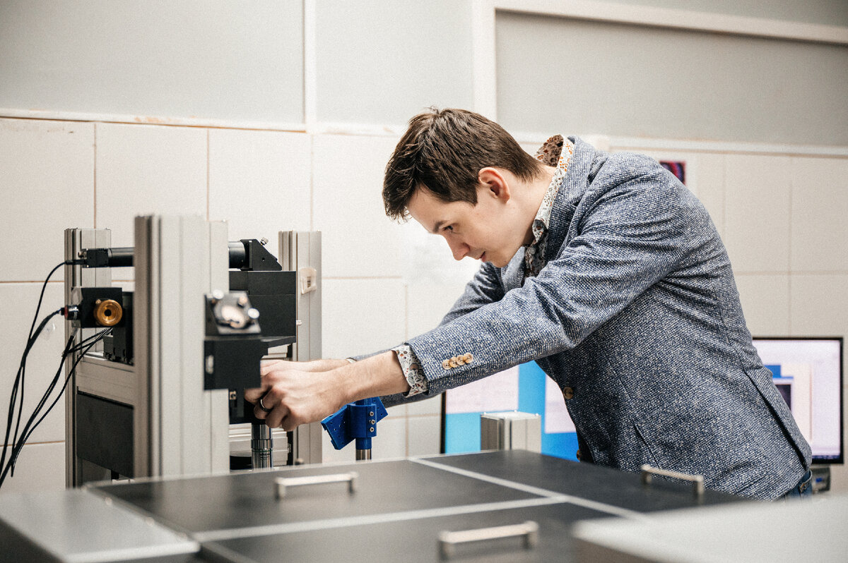 Школьник изобретатель. Российские ученые. Изобретение молодых ученых. Дети изобретатели. Юный изобретатель.