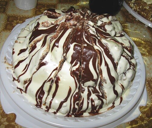 Шоколадный торт со сметанным кремом (без пропитки)