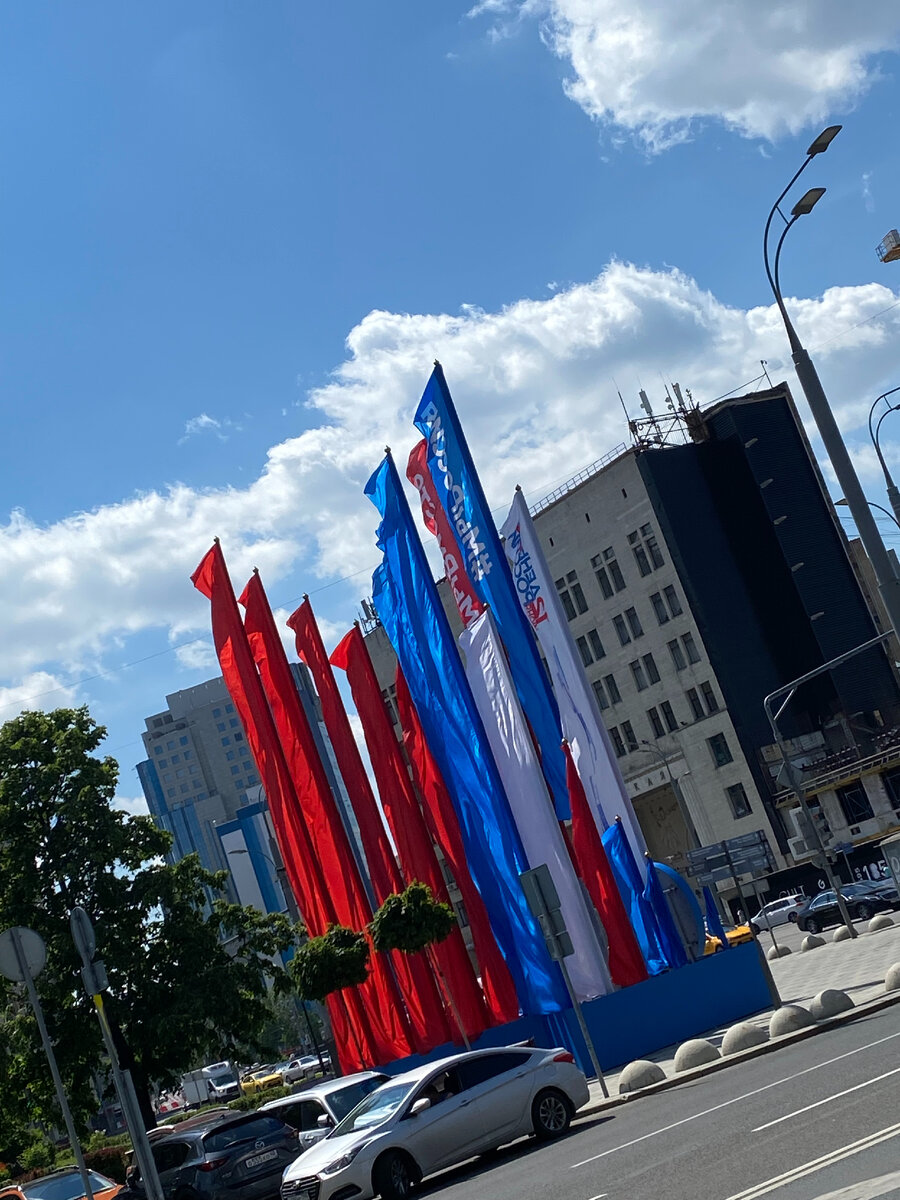 Октябрьская площадь Москвы