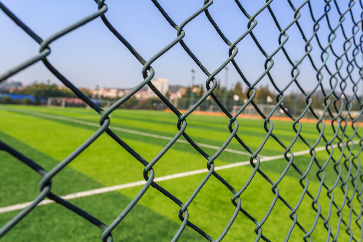 Авторство <a href="https://ru.freepik.com/free-photo/line-texture-space-court-lawn-wire_1244131.htm#query=%D0%97%D0%B0%D0%B1%D0%BE%D1%80&position=4&from_view=search">Изображение от 4045</a> на Freepik