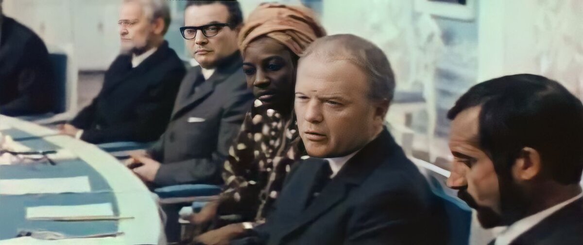 Кадр из фильма "Комитет девятнадцати"