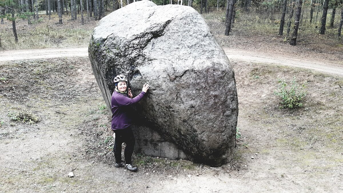 Фаличский валун