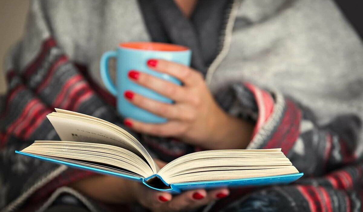 Улучшает ли чтение память? Да. Но это лишь одна из причин для чтения. Узнайте, как ещё чтение укрепляет наше здоровье и счастье