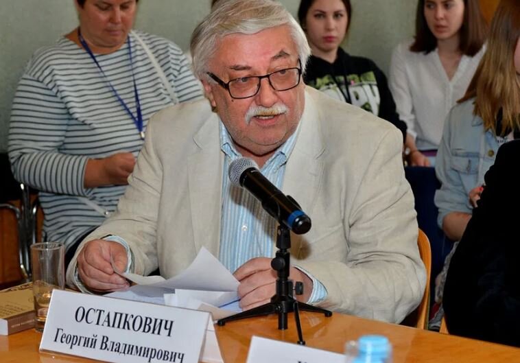 Директор Центра конъюнктурных исследований Института статистических исследований и экономики знаний НИУ ВШЭ Георгий Остапкович (иллюстрация из открытых источников)