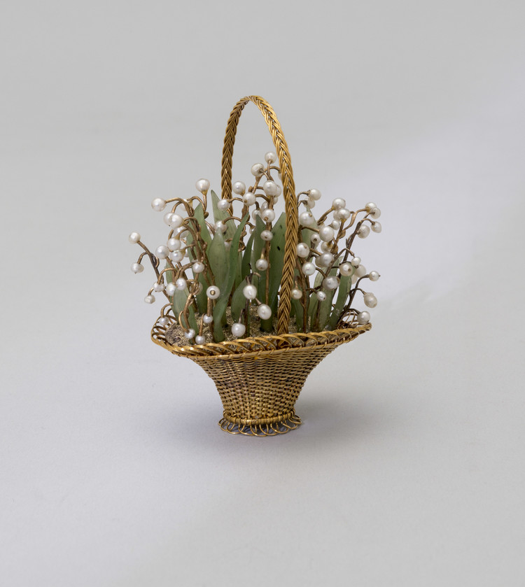     ,             ,     -,      .-12