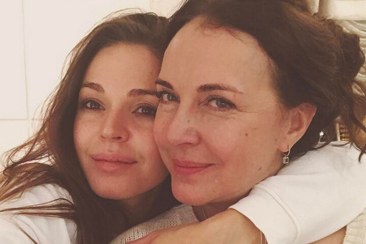 Агния и Татьяна Лютаева, соцсети