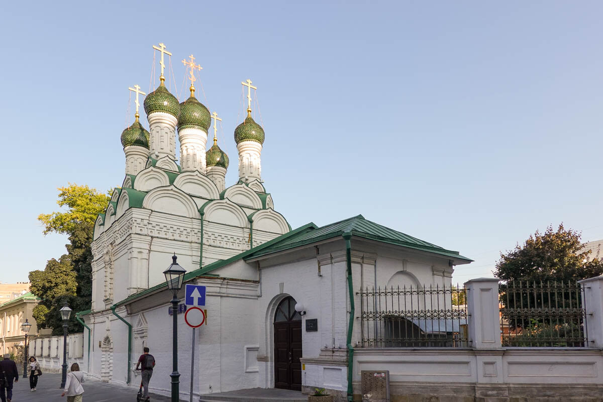 Прогулка по Москве. Разрушенная усадьба, дом из 