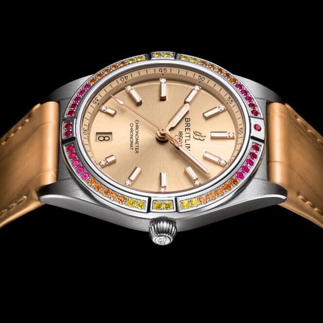 Breitling Chronomat Automatic 36 с золотисто-бежевым циферблатом