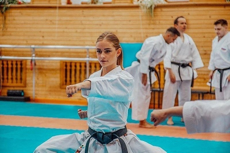 Каратистка Тулякова