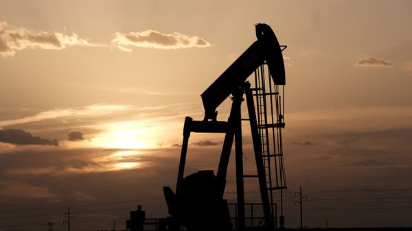 Цена нефти незначительно снизилась в конце недели