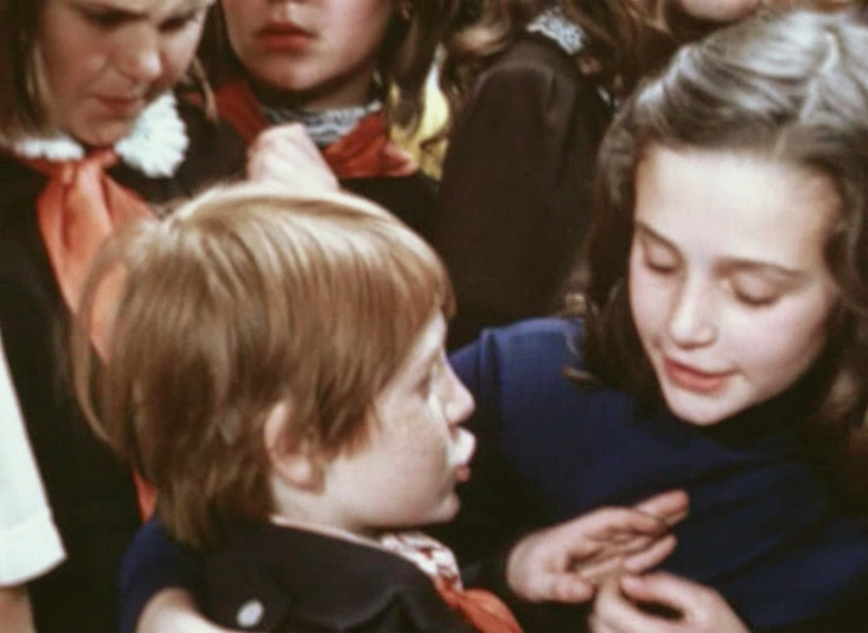 В 12 лет Оксана снялась в эпизодической роли фильма "Приключения Электроника". Это была роль девочки, которая называла Чижикова Рыжиковым