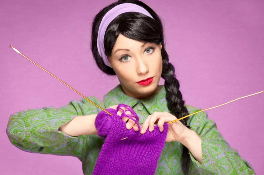 Заниматься рукоделием. Вязание Эстетика. Knitting woman