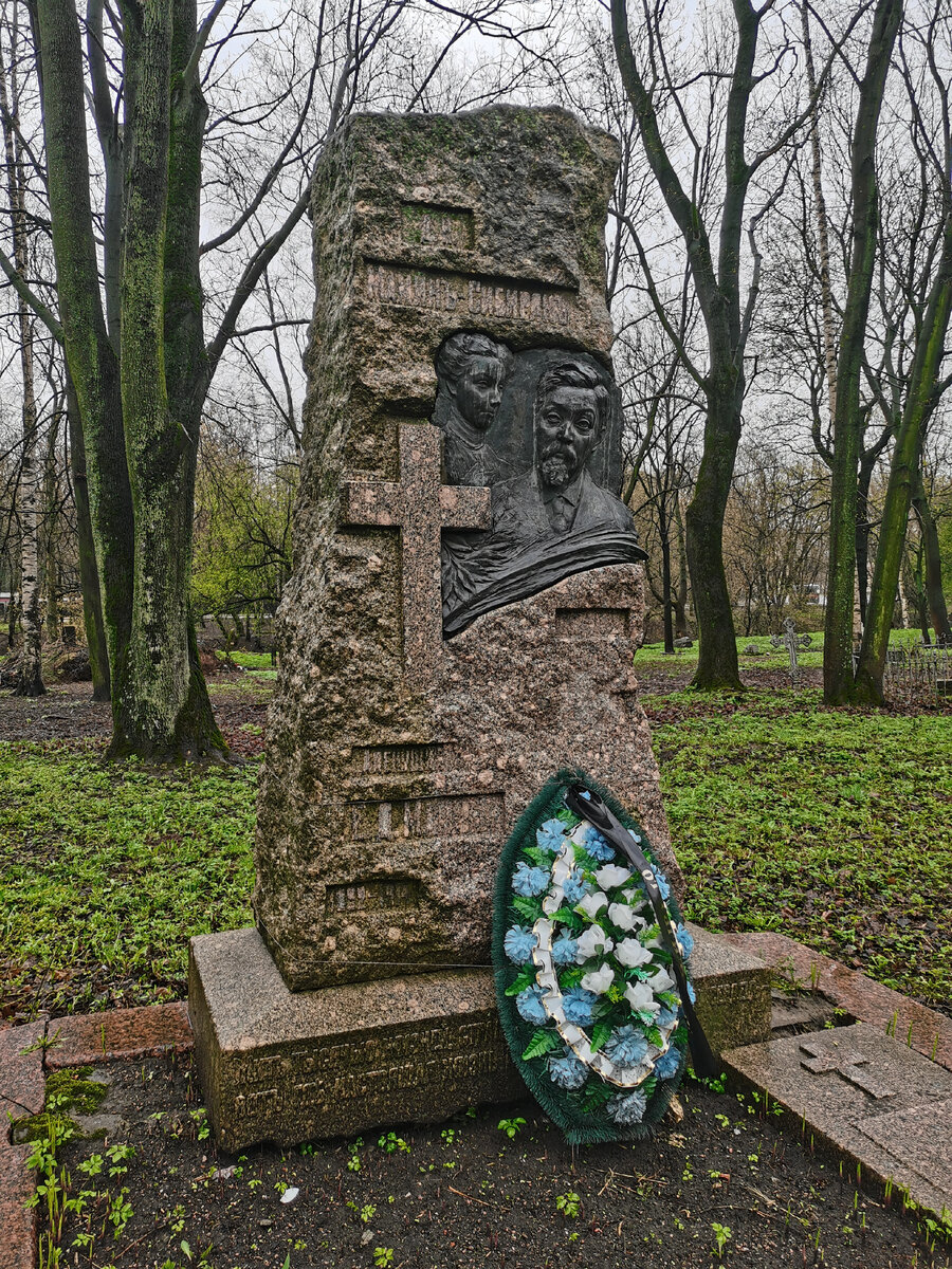 Волковское кладбище. Литераторские мостки. Известные захоронения ...