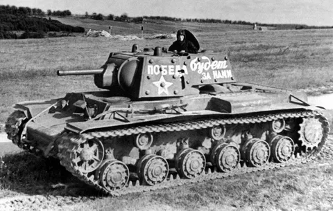 КВ-1 одни из первых приняли удар немцев