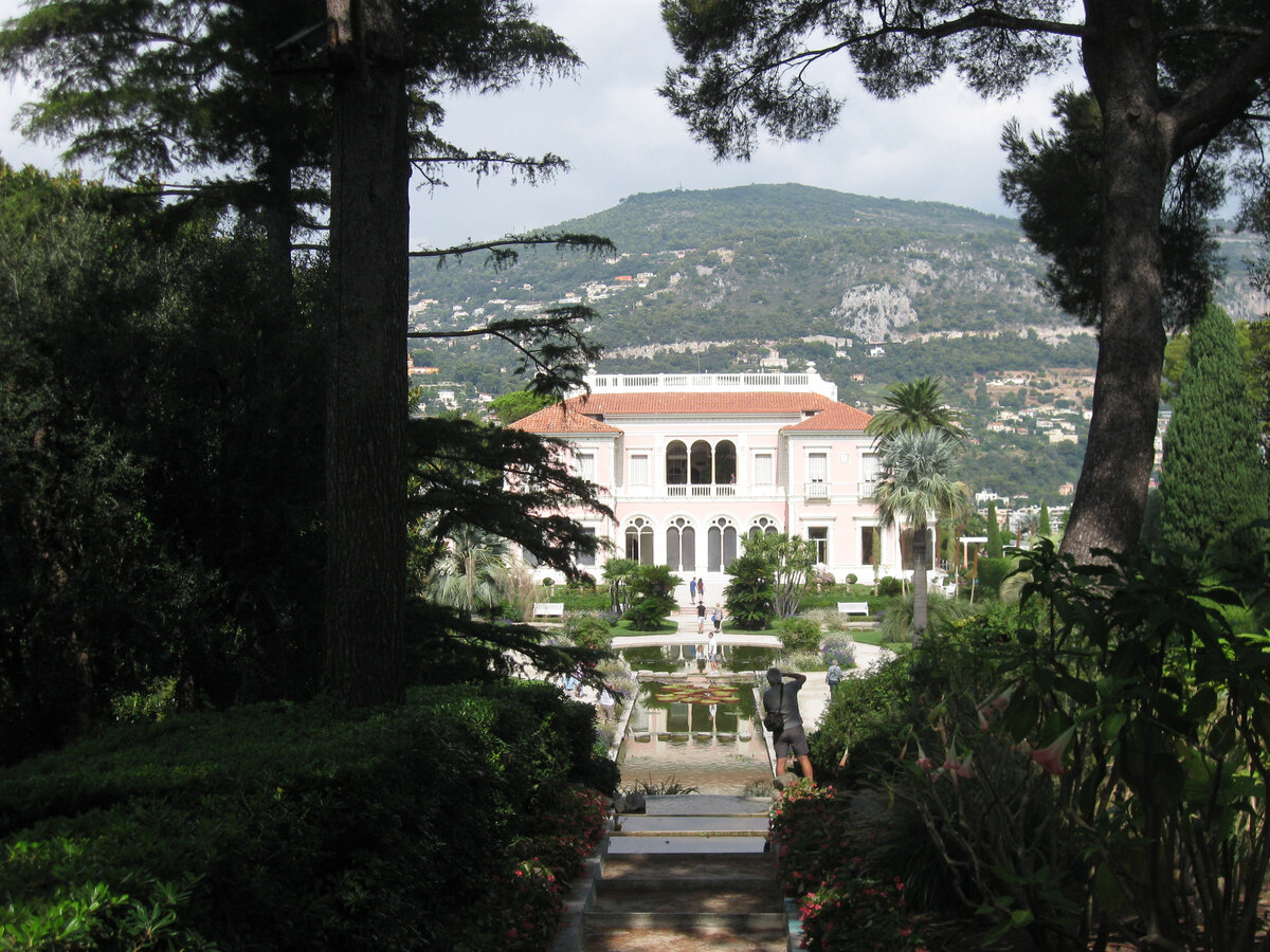 Вилла Эфрусси-де-Ротшильд. Фото автора