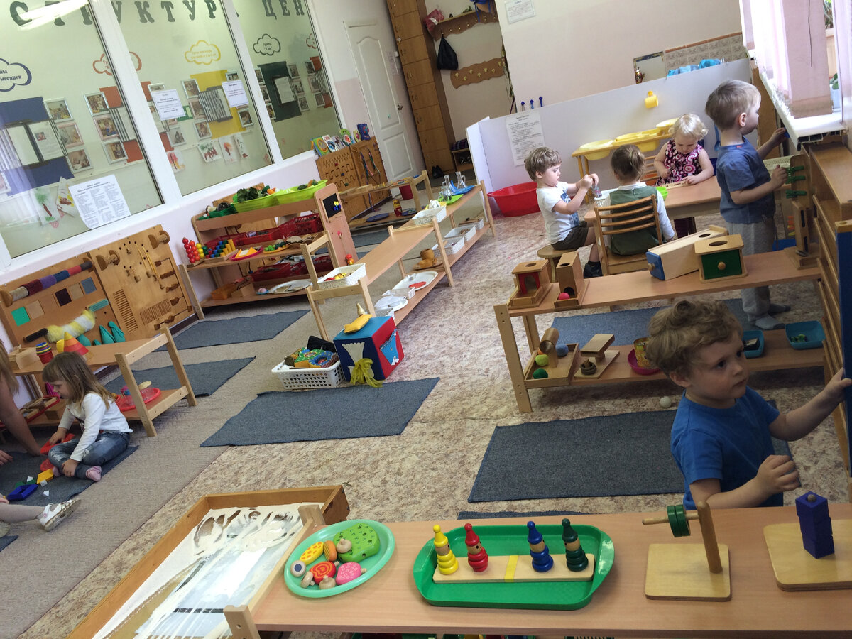 Сенсорика для детей в детском саду. Сенсорная среда. Сенсорная среда. Игры монтессори для детей 3-4 лет. Сенсорная среда.