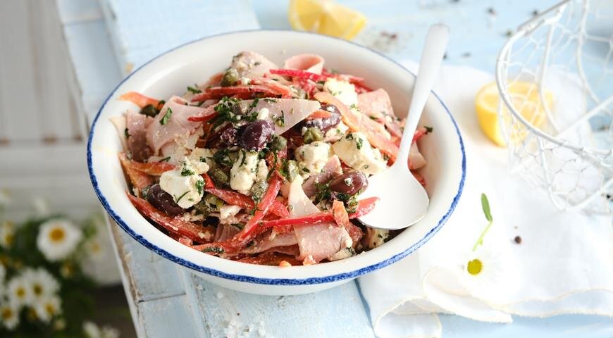 Больше рецептов салатов см. на www.gastronom.ru