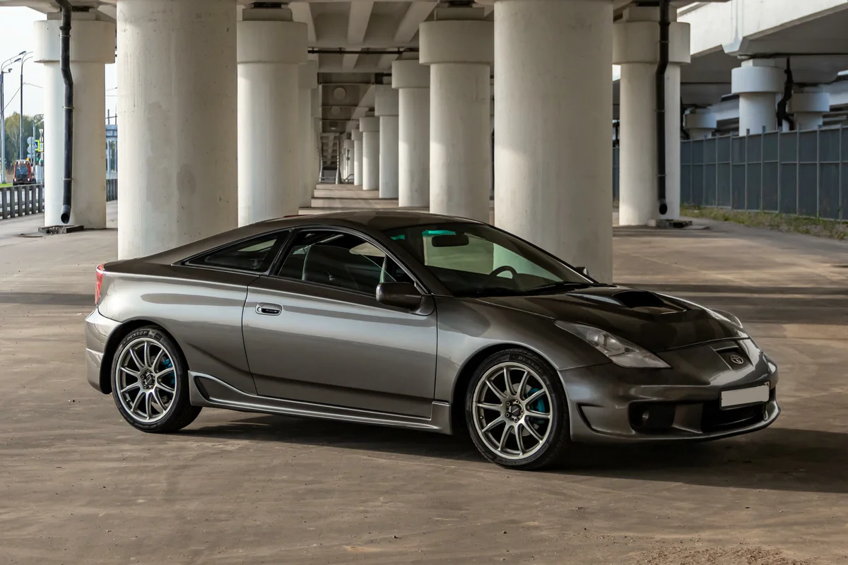Одно из предложений в продаже Toyota Celica на Авто.ру