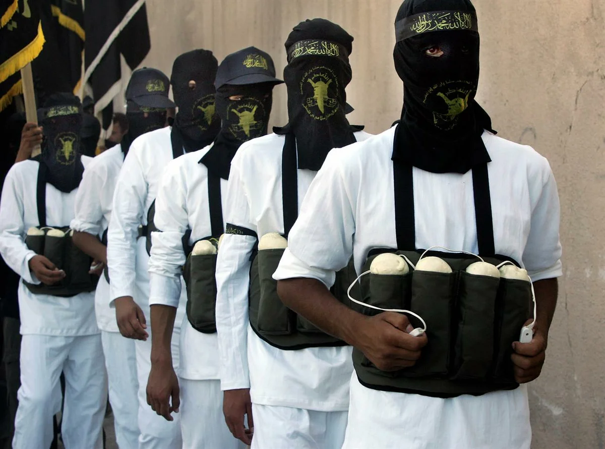 Это мусульмане идут на намаз