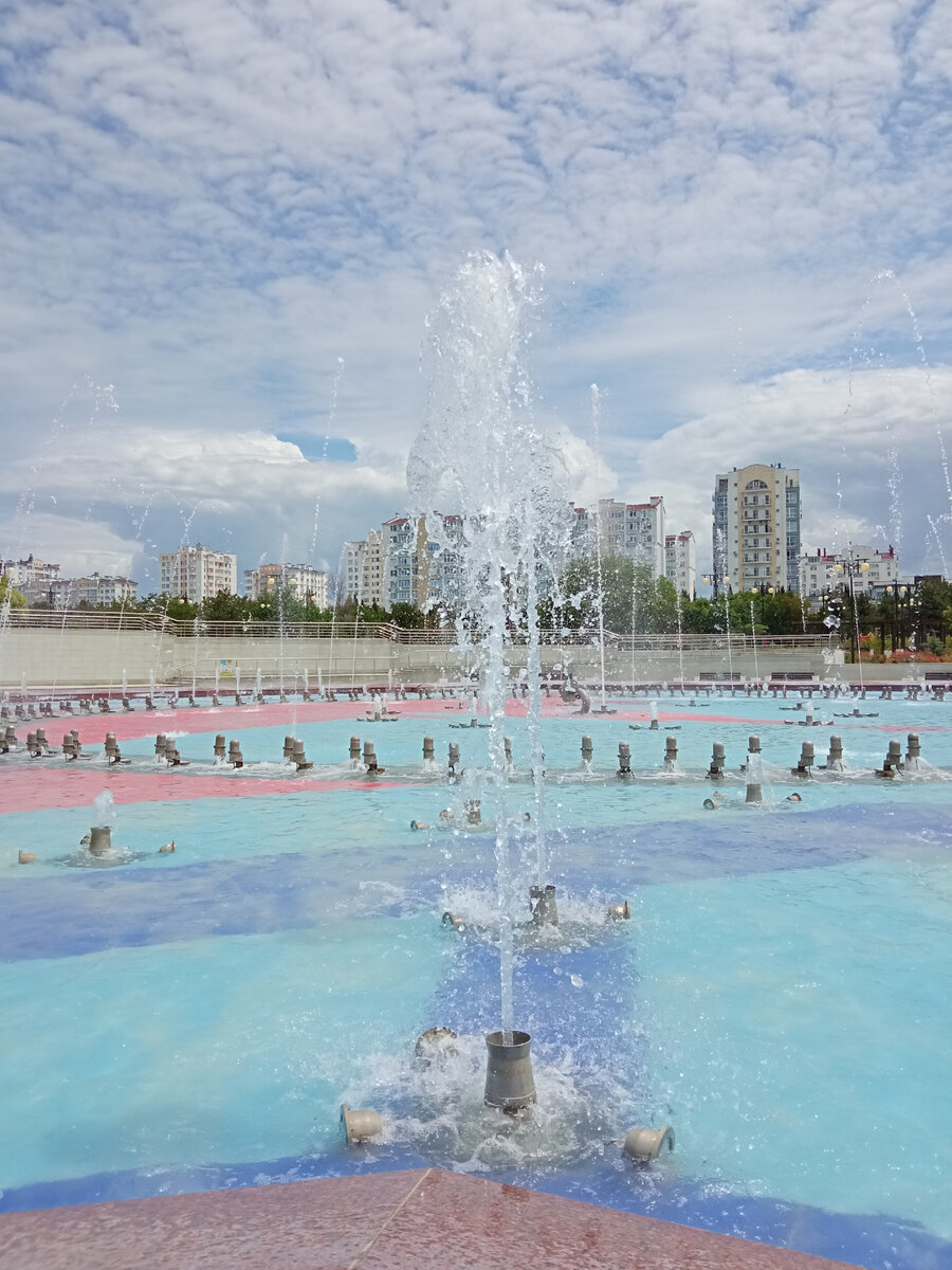 Фото фонтана в парке Победы. Провожу выходной с пользой 🌺