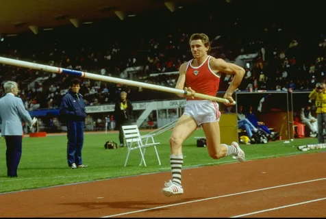 Сергей Назарович немного суеверен