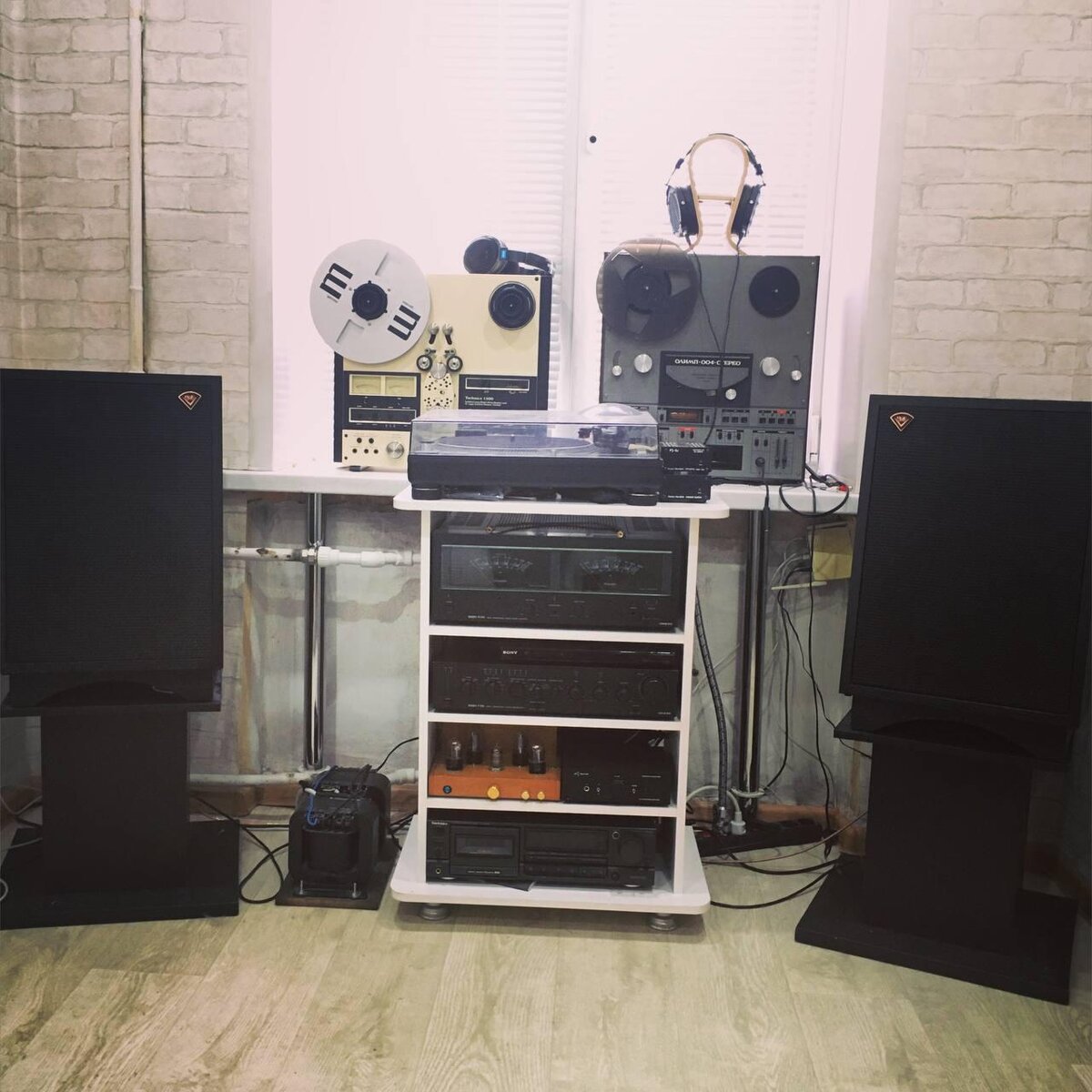 Блеск и нищета тестового стенда, на котором производились проверки :) Фото сделано мной