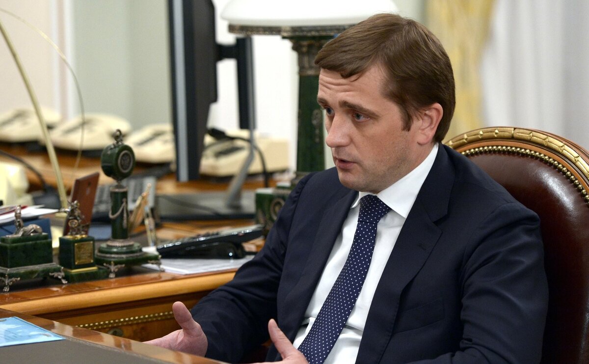 kremlin.ru Глава росрыболовства Илья Шестаков провел заседание штаба лососевой путины на Камчатке 