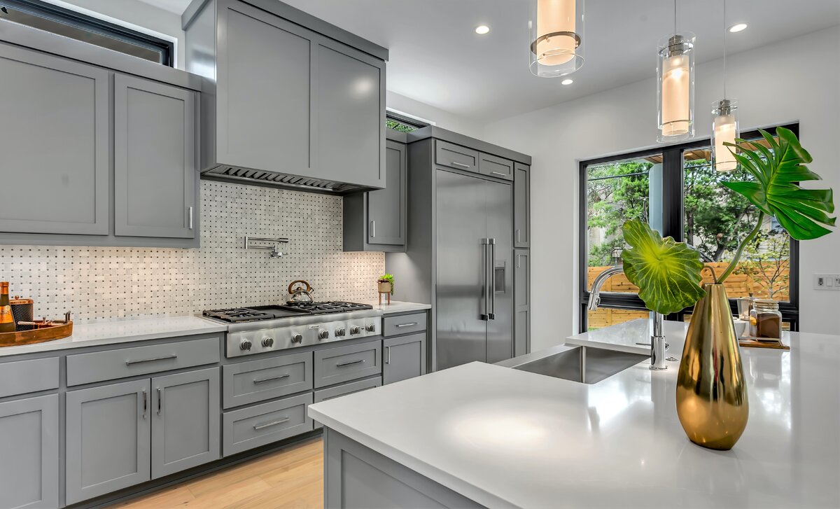 Как мы с женой двушку в брежневке ремонтировали