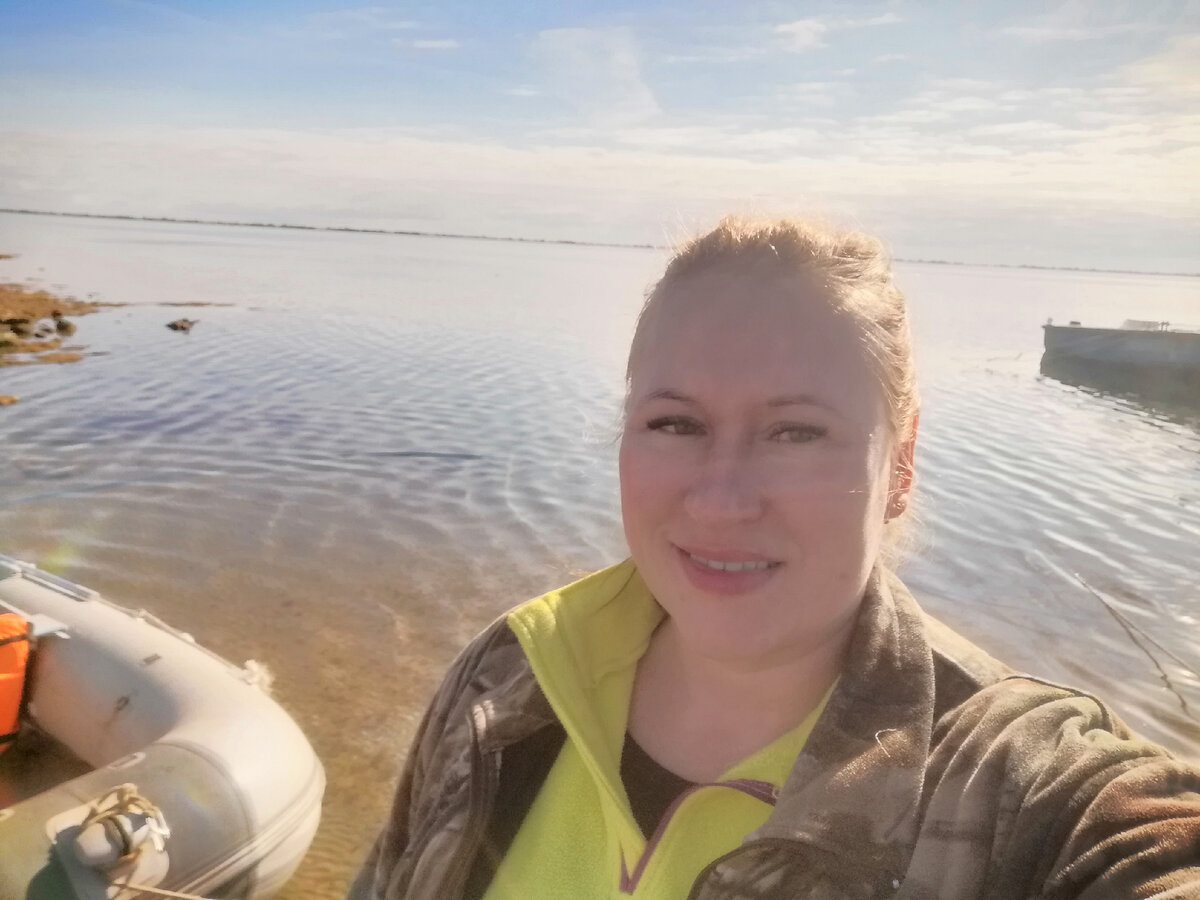 +10 кг, щеки почти на плечах))