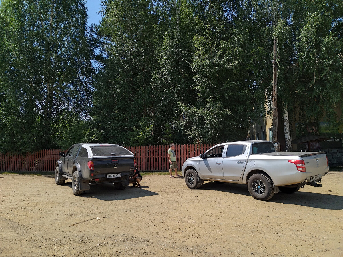Наши пикапы.
