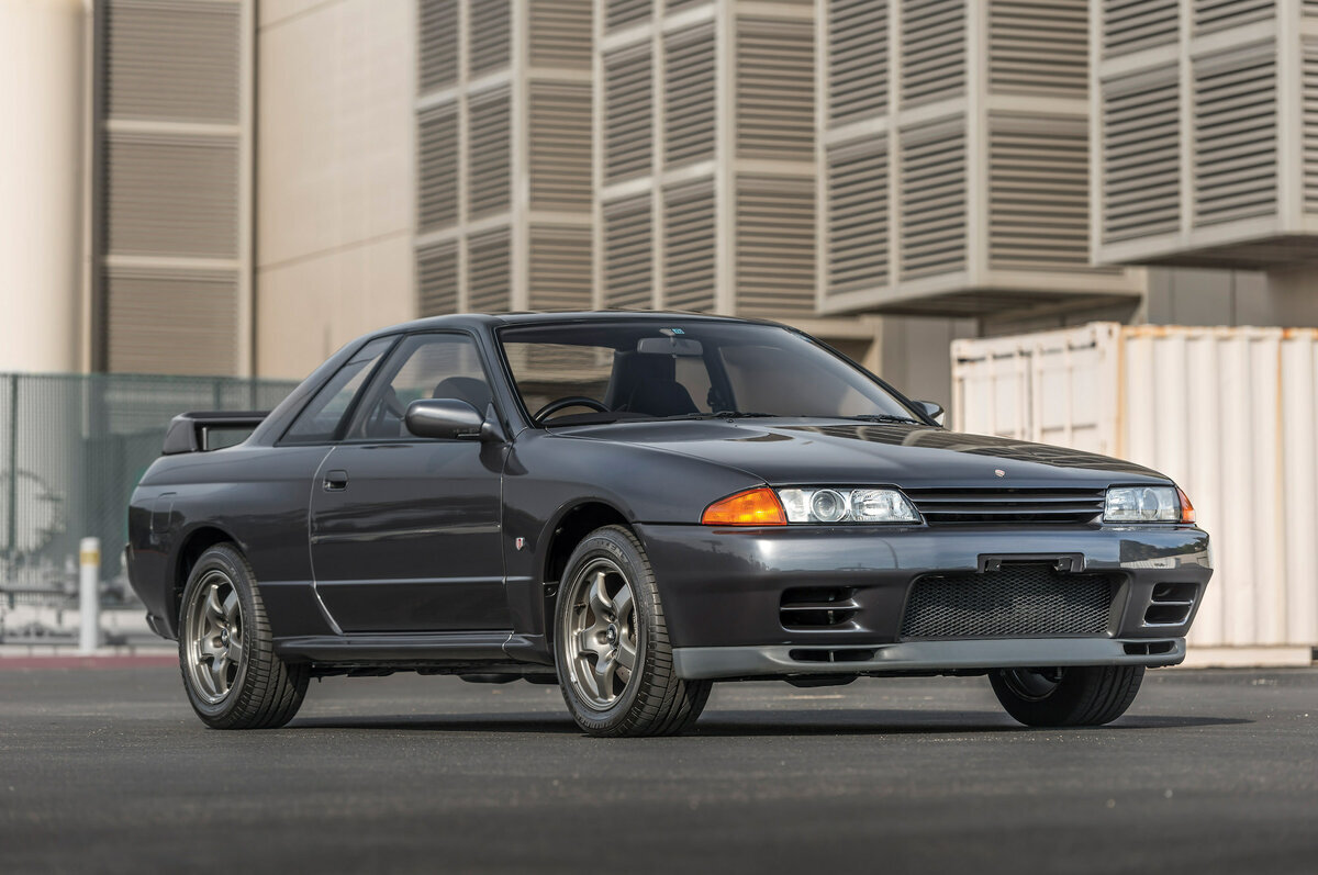 Nissan Skyline r32 Р¶РµР»С‚С‹Р№