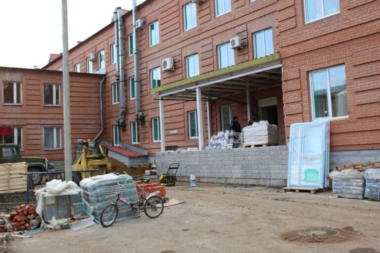    В поликлинике Бузулукской больницы скорой медпомощи продолжается капитальный ремонт Елена Шкатова