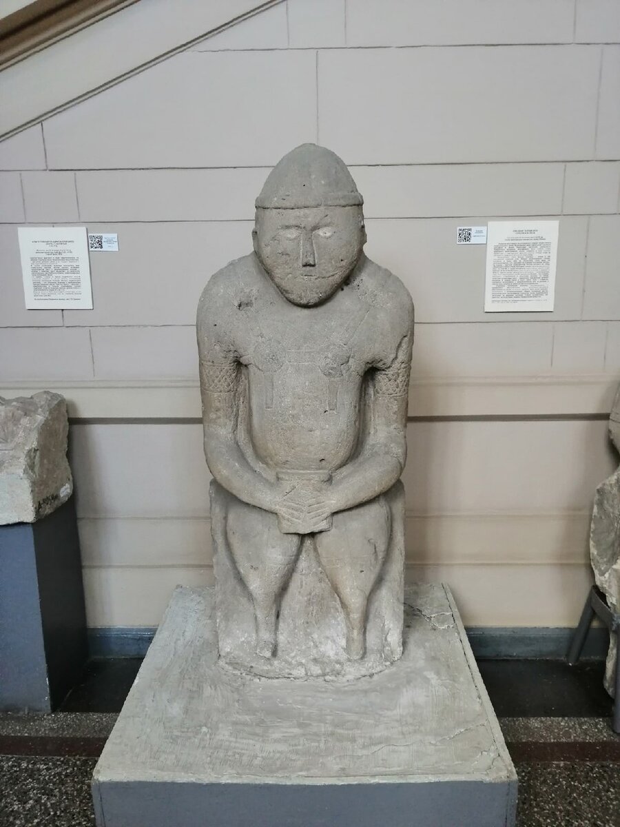     Отдельные экспонаты очень похожи на привидения. Ольга АВЕРЬЯНОВА