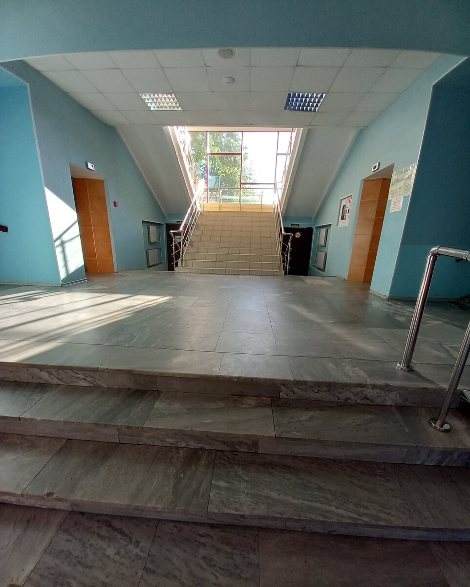 Холл пансионата "Буревстник"