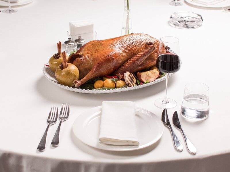 Гусь с яблоками