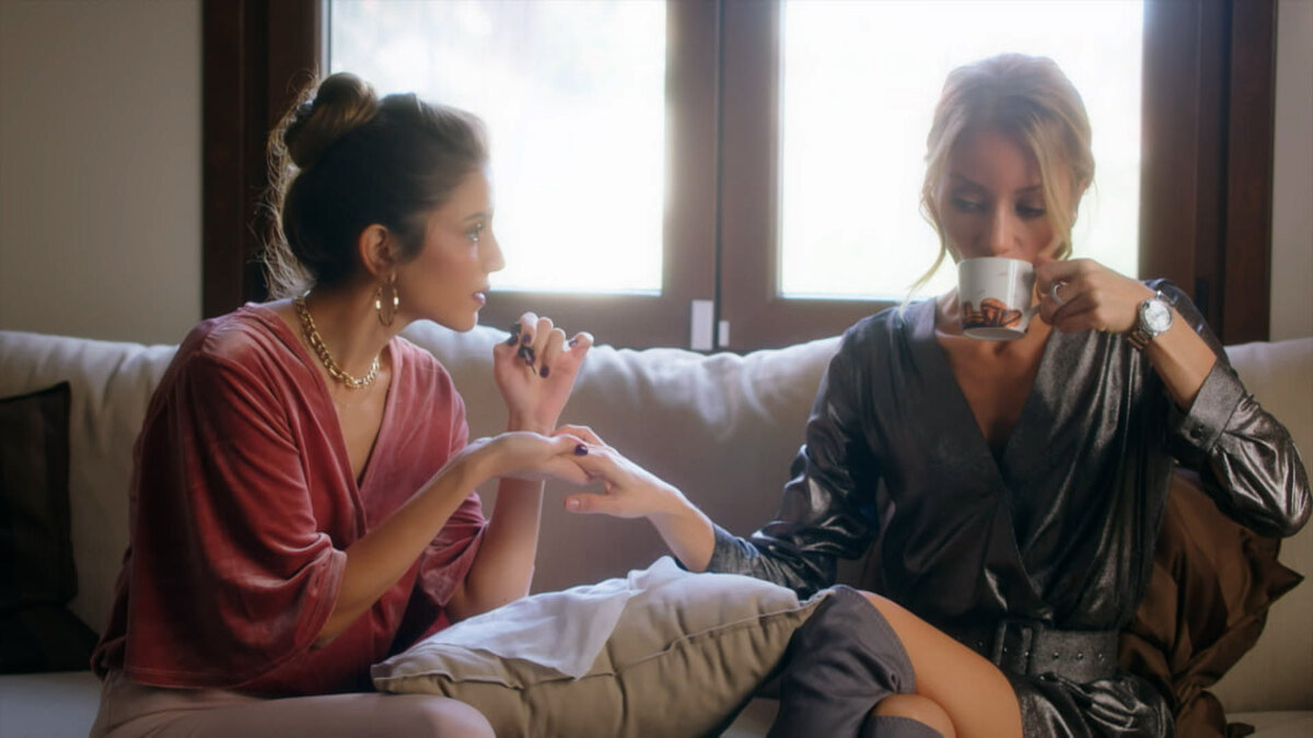 Богатство — не всегда залог счастливой жизни. Эти пять сериалов докажут вам, что всегда найдется кое-что важнее денег. «Содержанки» Москва, наши дни.-6