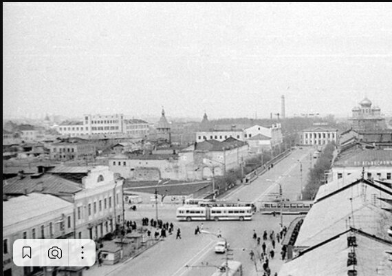 На фото видно, как выглядела Тула до строительства белого дома