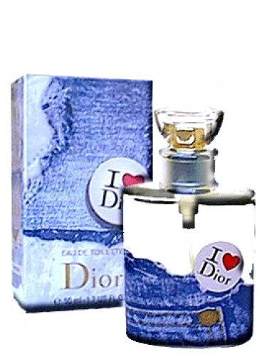 I Love Dior Dior — это аромат для женщин, он принадлежит к группе цветочные. I Love Dior выпущен в 2002 году. Верхние ноты: Магнолия, Фрезия, Мандарин, Горький апельсин и Апельсин; средние ноты: Ландыш, Груша, Жимолость, Роза, Лилия, Малина и Черная смородина; базовые ноты: Мускус, Кедр и Амбра.