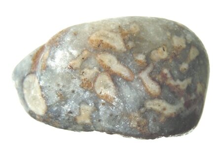 Этот осколок как бы сердолика уже известен множеству читателей Википедии, а благодаря копирайтерам, ещё и большему их количеству. Но сейчас он определяется как кварц, подвергнувшийся воздействию огнём.-35