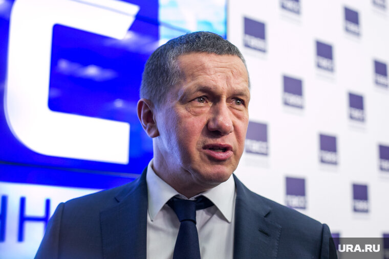    Юрий Трутнев обсудил оказание финансовой поддержки для предприятий