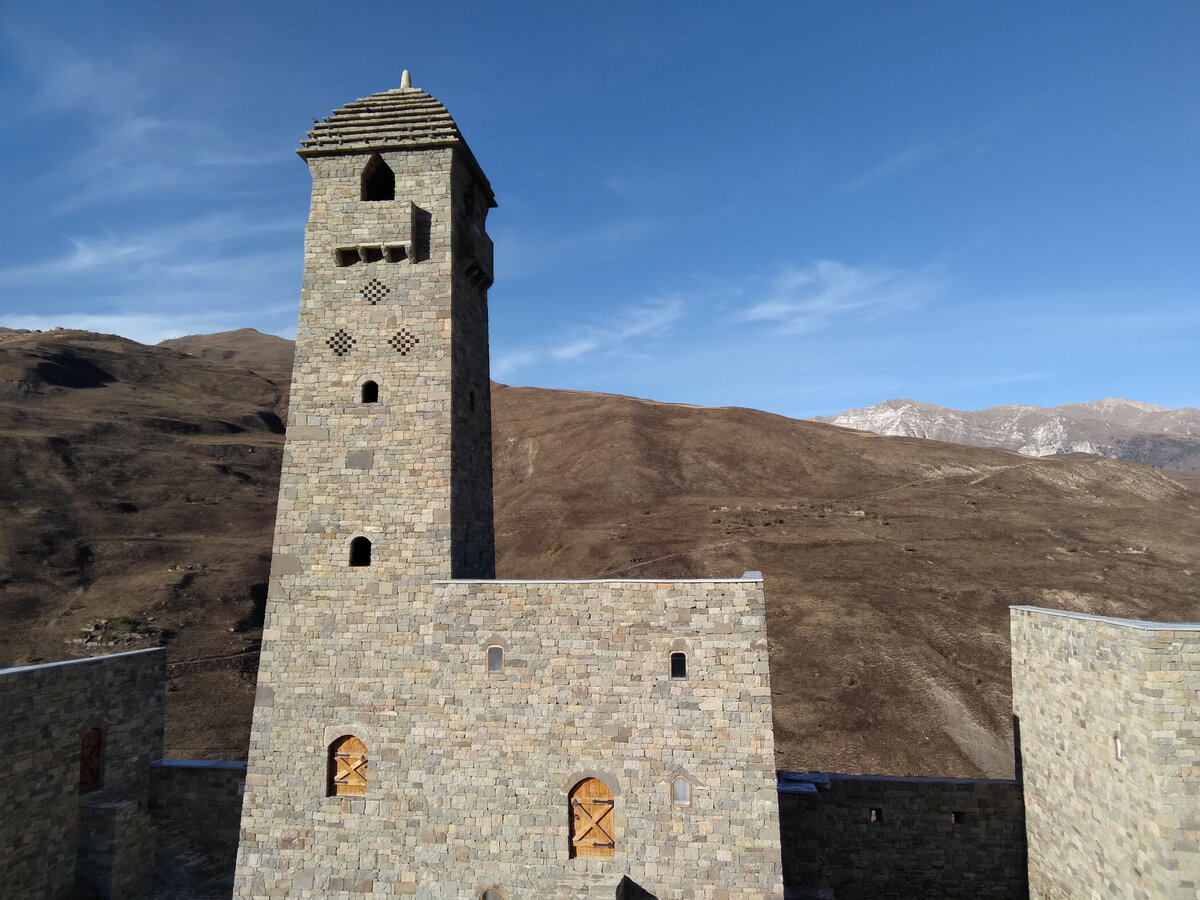 Боевая башня в селении Шарой - Чечня