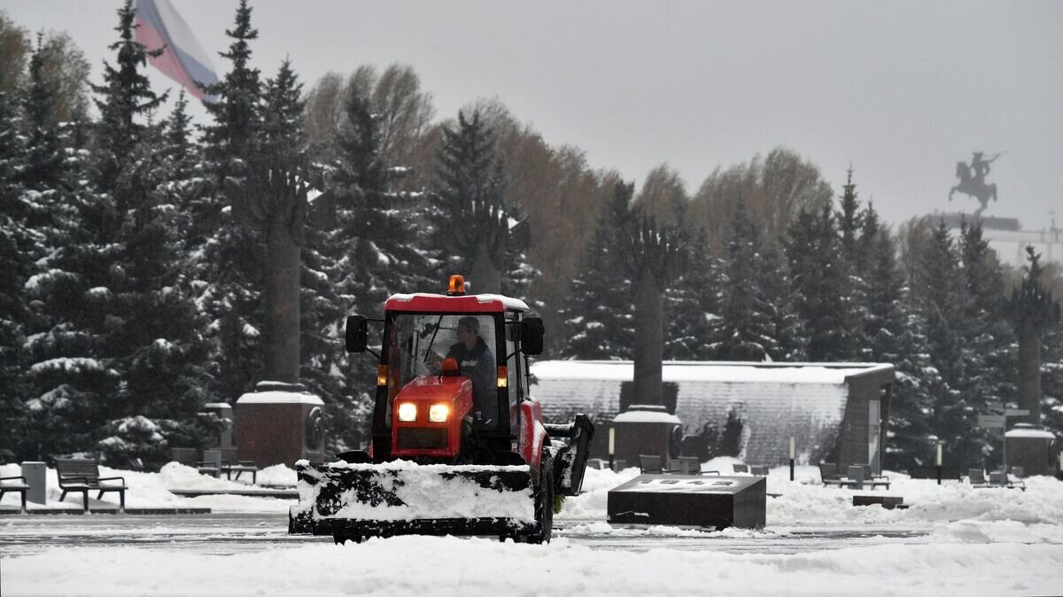    Ледяной дождь в Москве© РИА Новости / Евгений Биятов