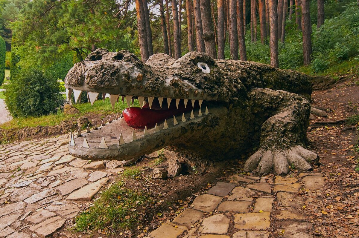 Крокодил в парке