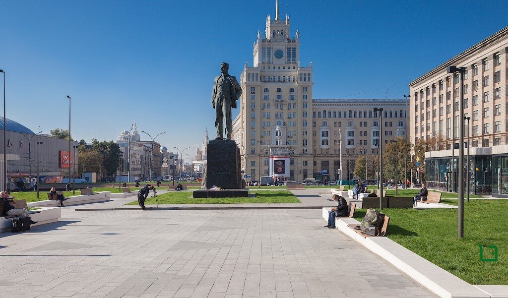 Городская площадь