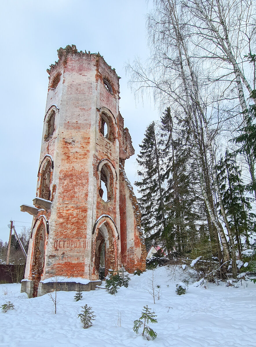 Готическая башня усадьбы героя Отечественной войны 1812 года в 100 км. от  Петербурга, о которой мало кто знает. | eka_zimina | Дзен