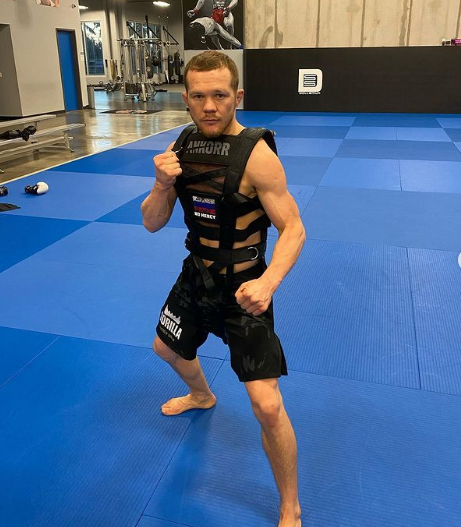 Петр Ян  на сборах в зале АТТ