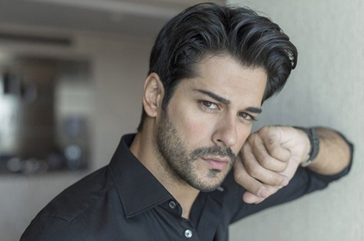 Бурак Озчивит, фото из открытых источников