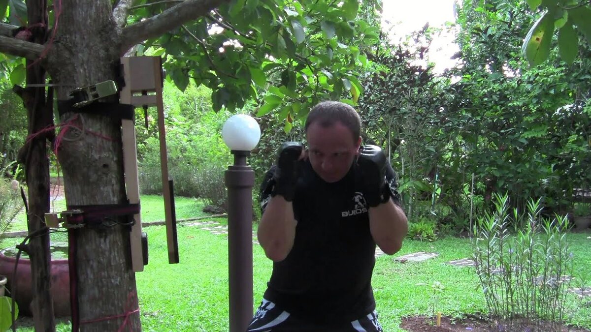 Михаил Шилов (автор канала). Тренировка на макиваре МБШ. www.makiwara.ru